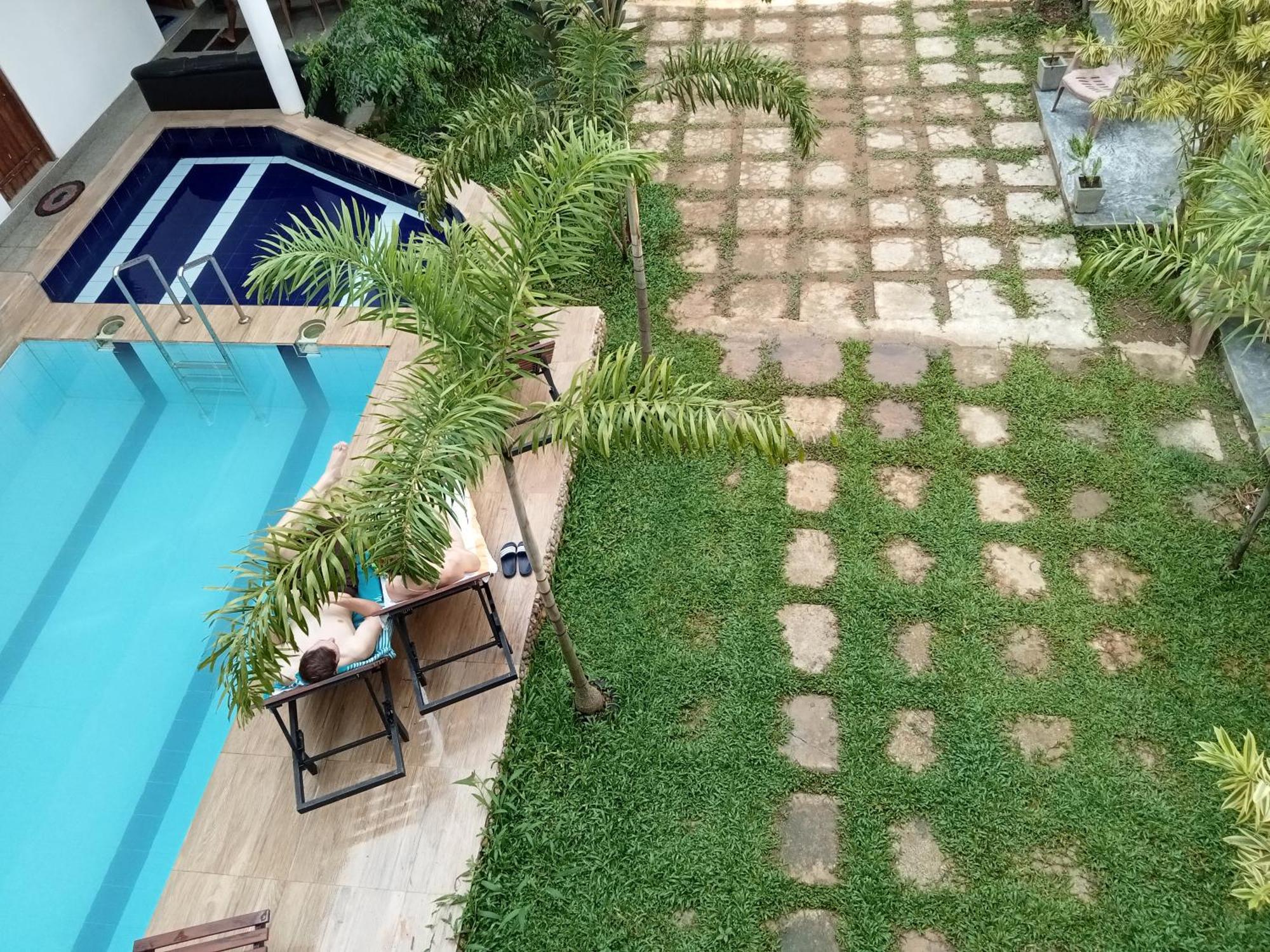 Share Safari House Udawalawe Bed & Breakfast Exterior photo
